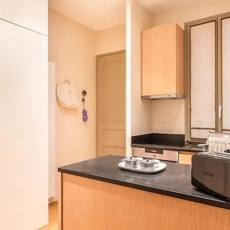 Comfy 1br Montaigne Champs-elysees *